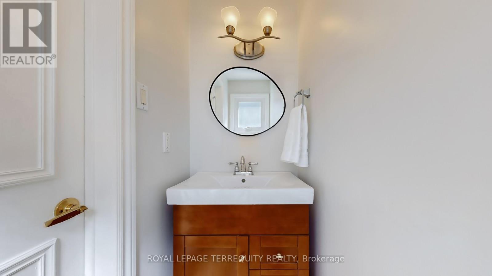 8 Ashall Boulevard, Toronto, Ontario  M4B 3C1 - Photo 16 - E12144339