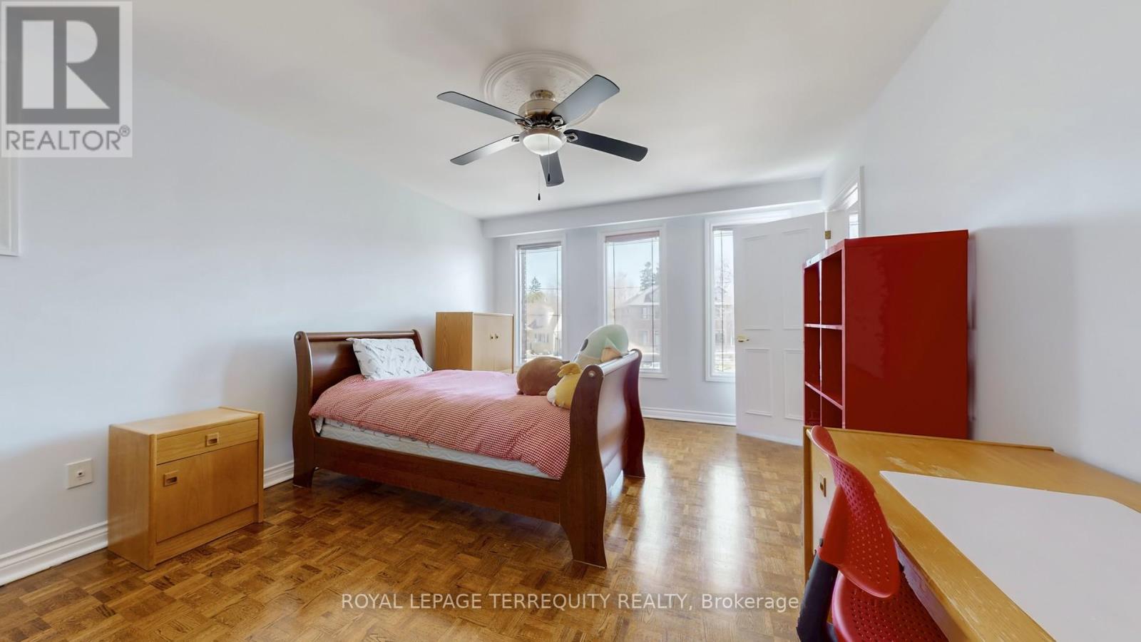 8 Ashall Boulevard, Toronto, Ontario  M4B 3C1 - Photo 22 - E12144339