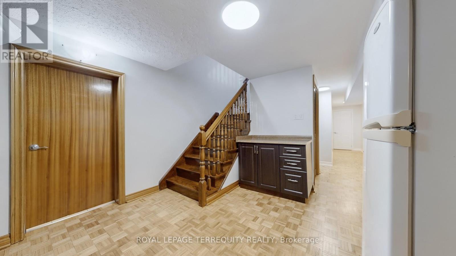 8 Ashall Boulevard, Toronto, Ontario  M4B 3C1 - Photo 26 - E12144339