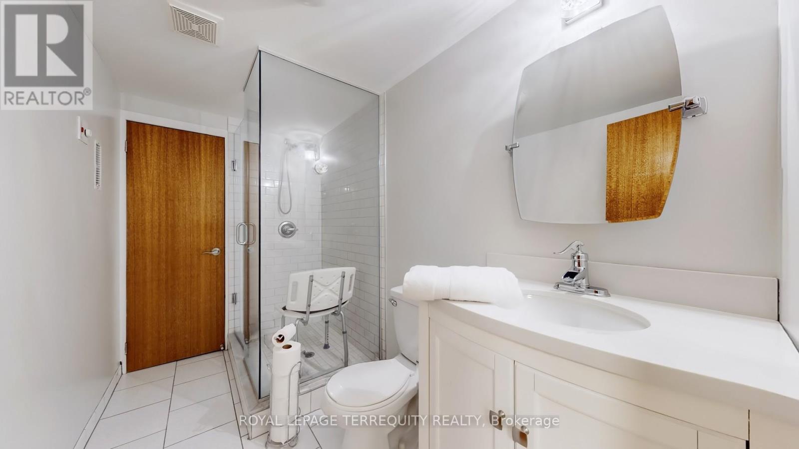8 Ashall Boulevard, Toronto, Ontario  M4B 3C1 - Photo 29 - E12144339