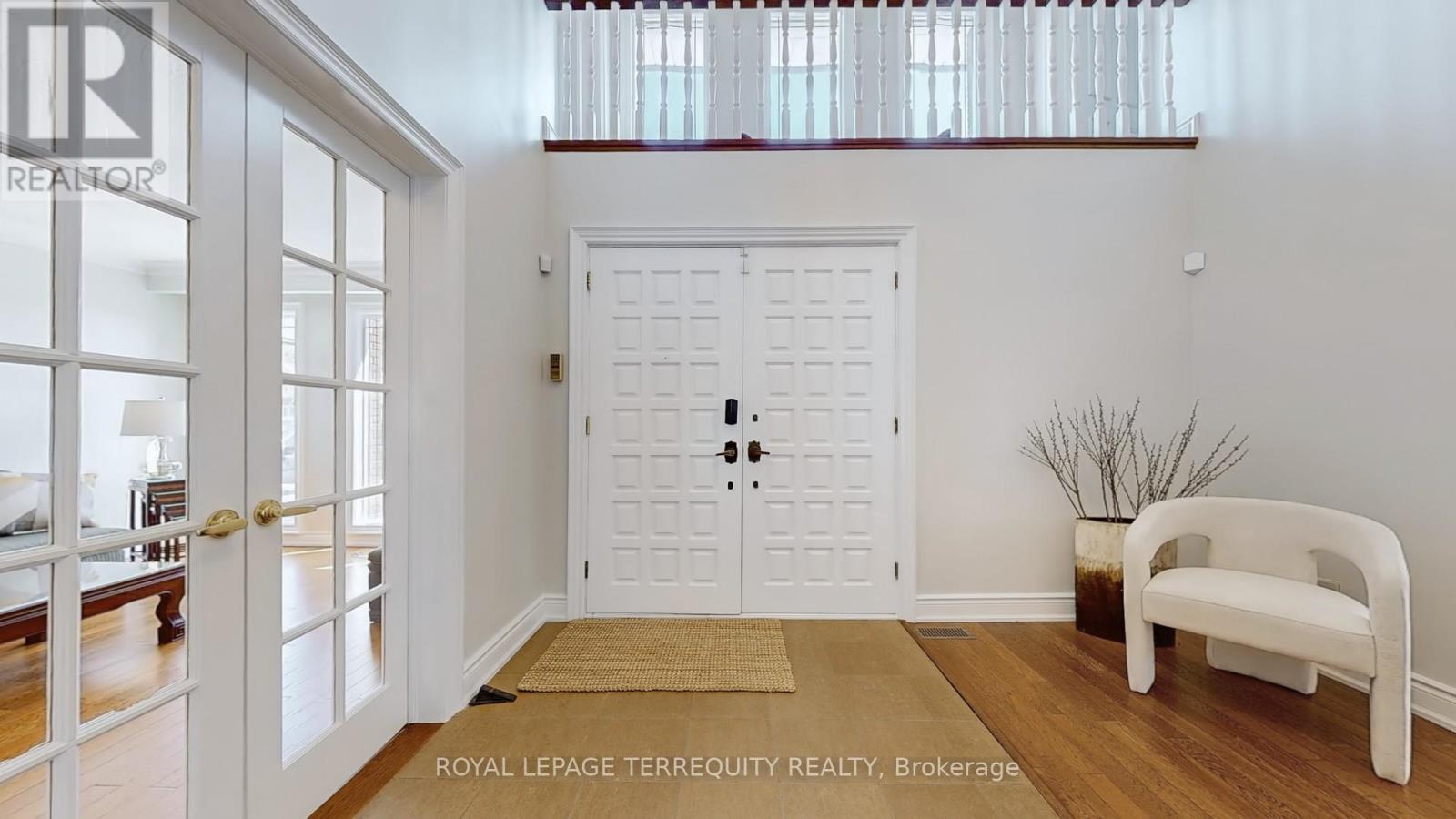 Property at 8 ASHALL BOULEVARD image 3