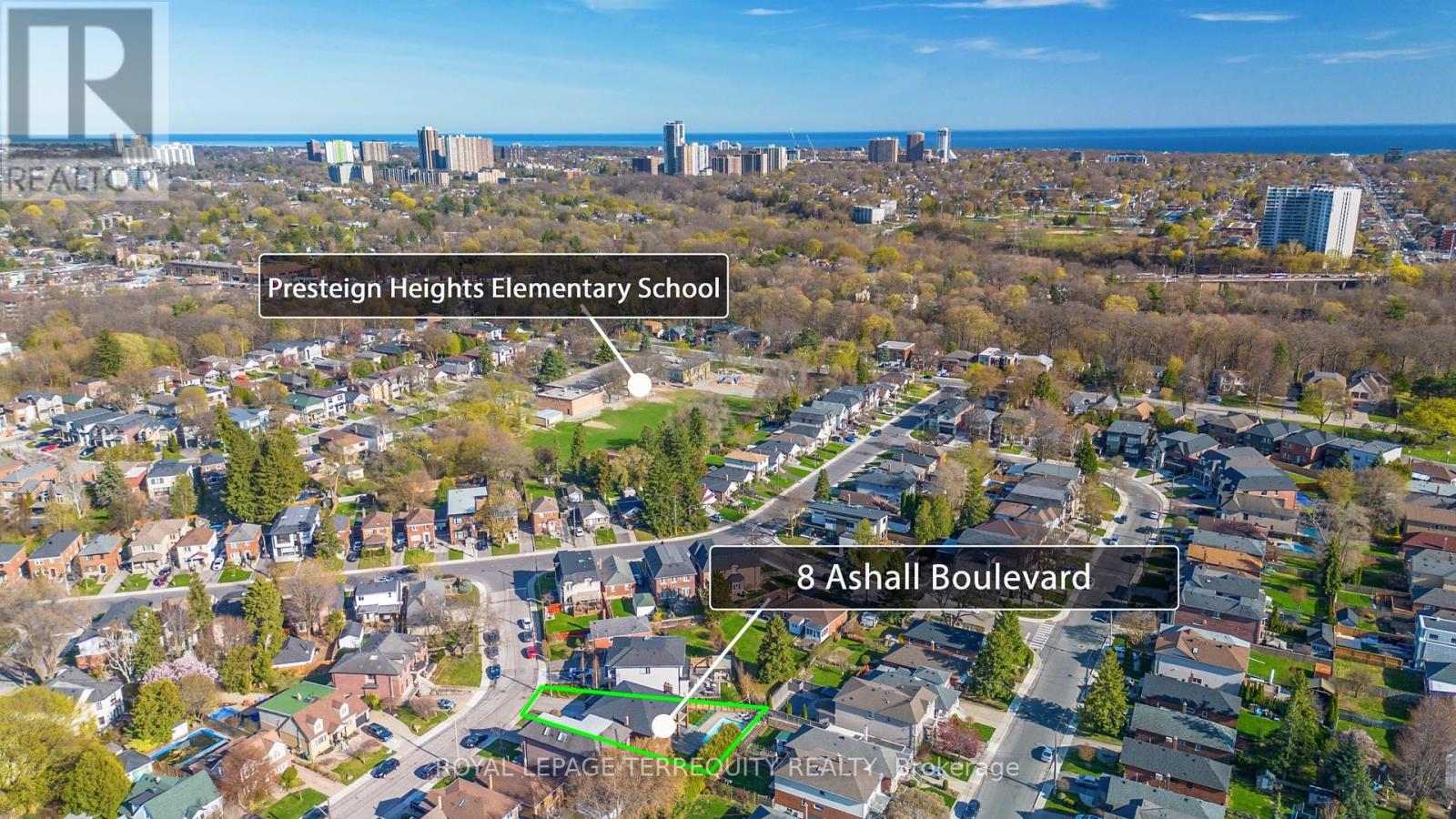 8 Ashall Boulevard, Toronto, Ontario  M4B 3C1 - Photo 43 - E12144339