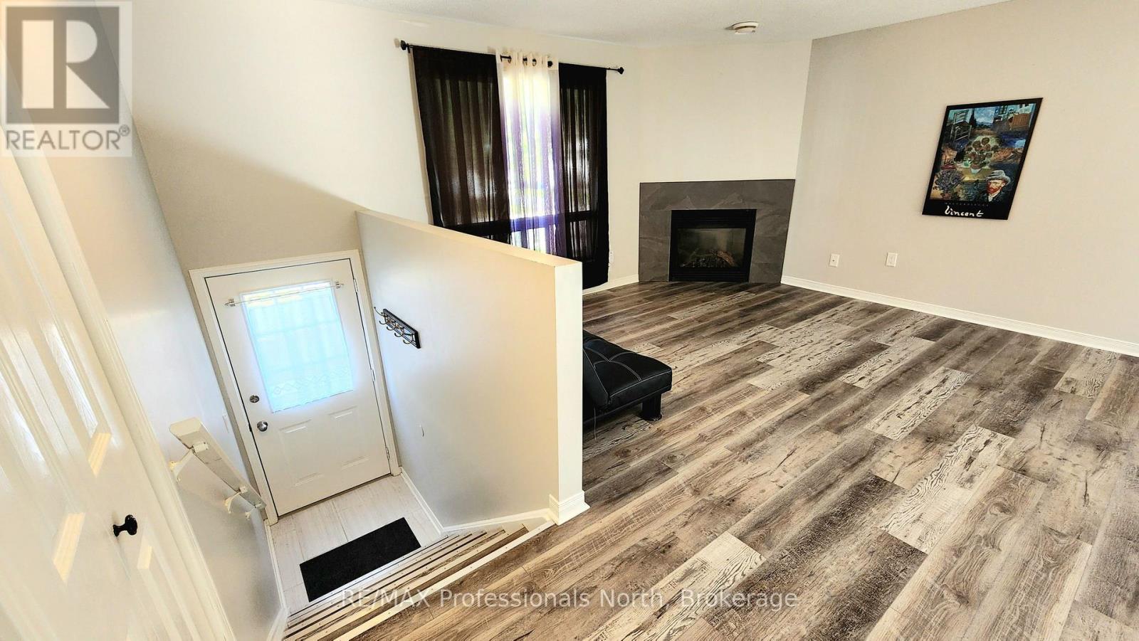 33 - 200 Pine Street, Bracebridge, Ontario  P1L 2H9 - Photo 11 - X12144414
