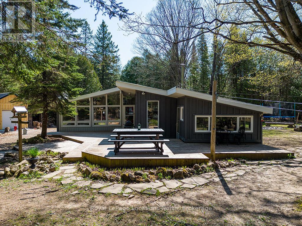 354515 Osprey-Artemesia Townline, Grey Highlands, Ontario  N0C 1E0 - Photo 5 - X12144539
