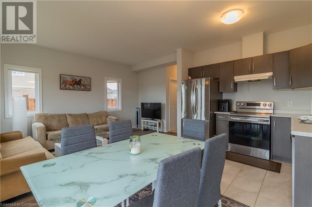 45 Sycamore Street, Niagara Falls, Ontario  L3C 0H8 - Photo 9 - 40727989