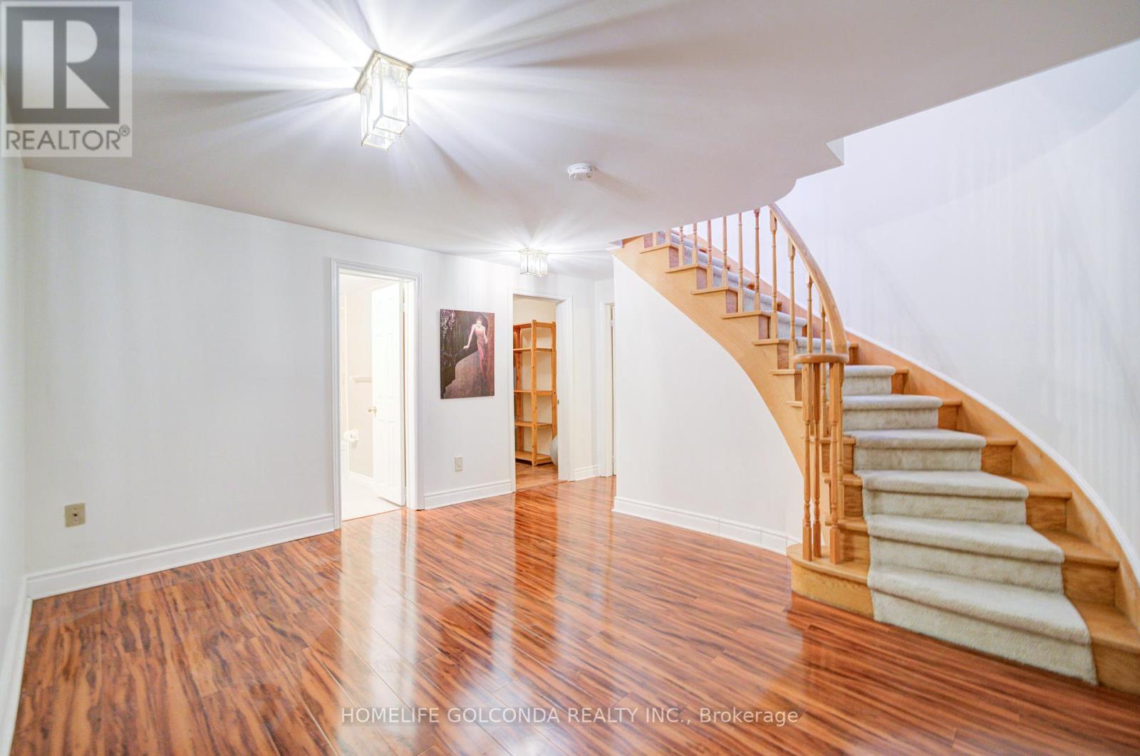 47 Somerset Crescent, Richmond Hill, Ontario  L4C 8N5 - Photo 26 - N12144341