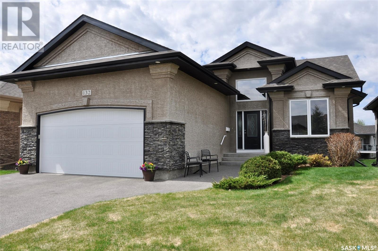 Property at 132 201 Cartwright TERRACE image 1