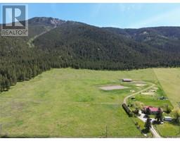 6449 97 Highway, falkland, British Columbia