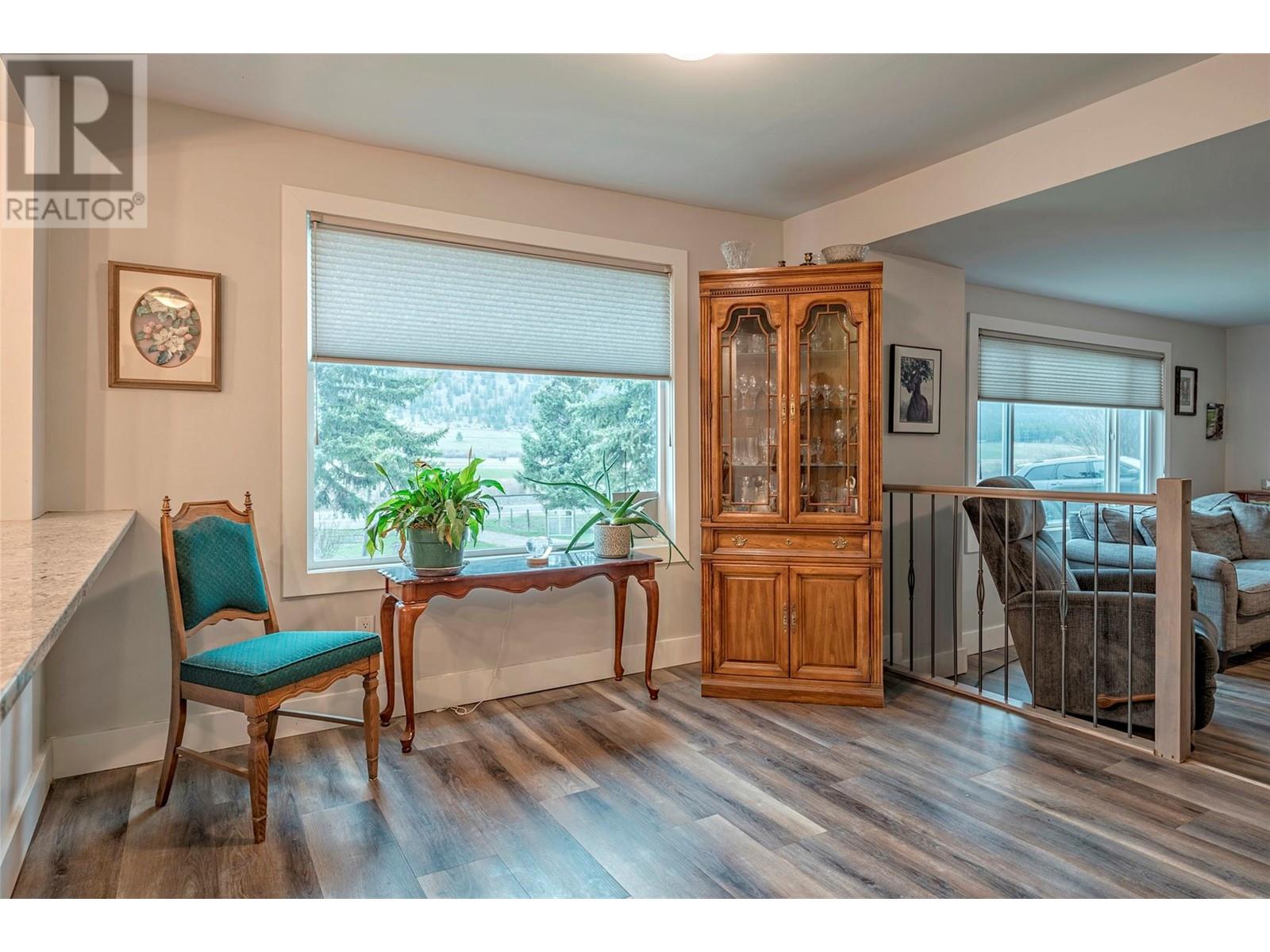 6449 97 Highway, Falkland, British Columbia  V0E 1W0 - Photo 10 - 10336647