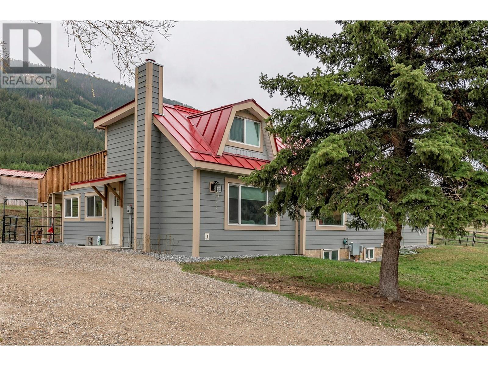 6449 97 Highway, Falkland, British Columbia  V0E 1W0 - Photo 31 - 10336647