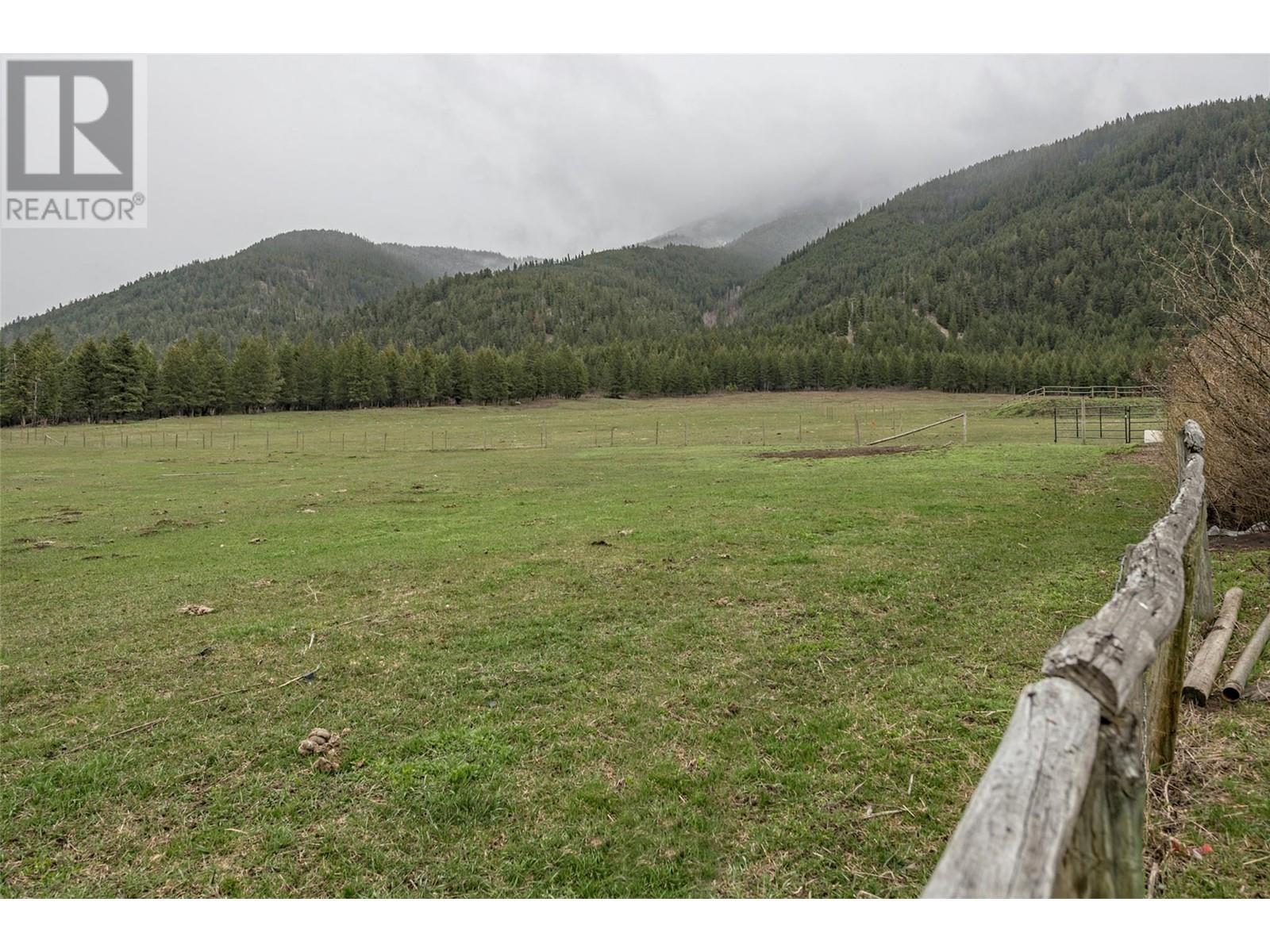 6449 97 Highway, Falkland, British Columbia  V0E 1W0 - Photo 33 - 10336647