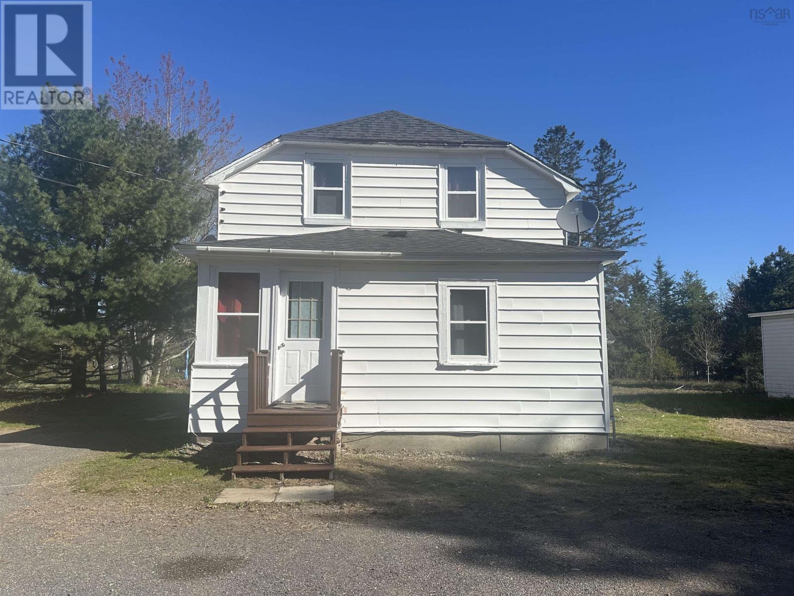 Property at 635 Faculty Drive image 3