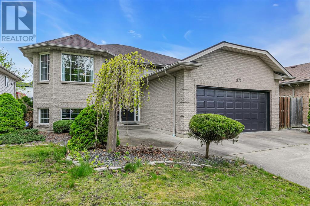 Property at 971 BELLAGIO DRIVE image 2