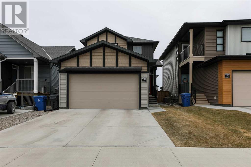 Property at 178 Greywolf Road N image 1