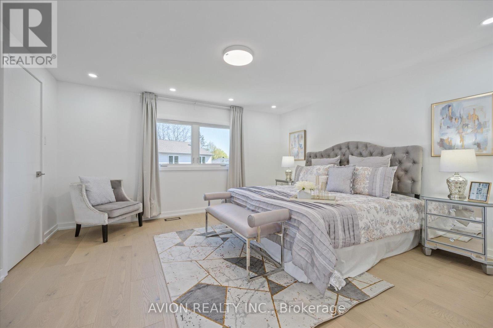 1397 Highgate Court, Oakville, Ontario  L6H 2V4 - Photo 15 - W12144323