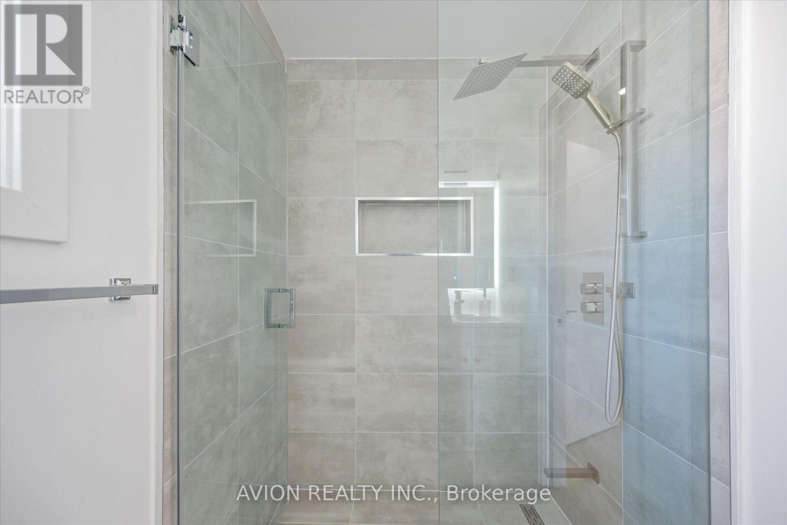 1397 Highgate Court, Oakville, Ontario  L6H 2V4 - Photo 19 - W12144323