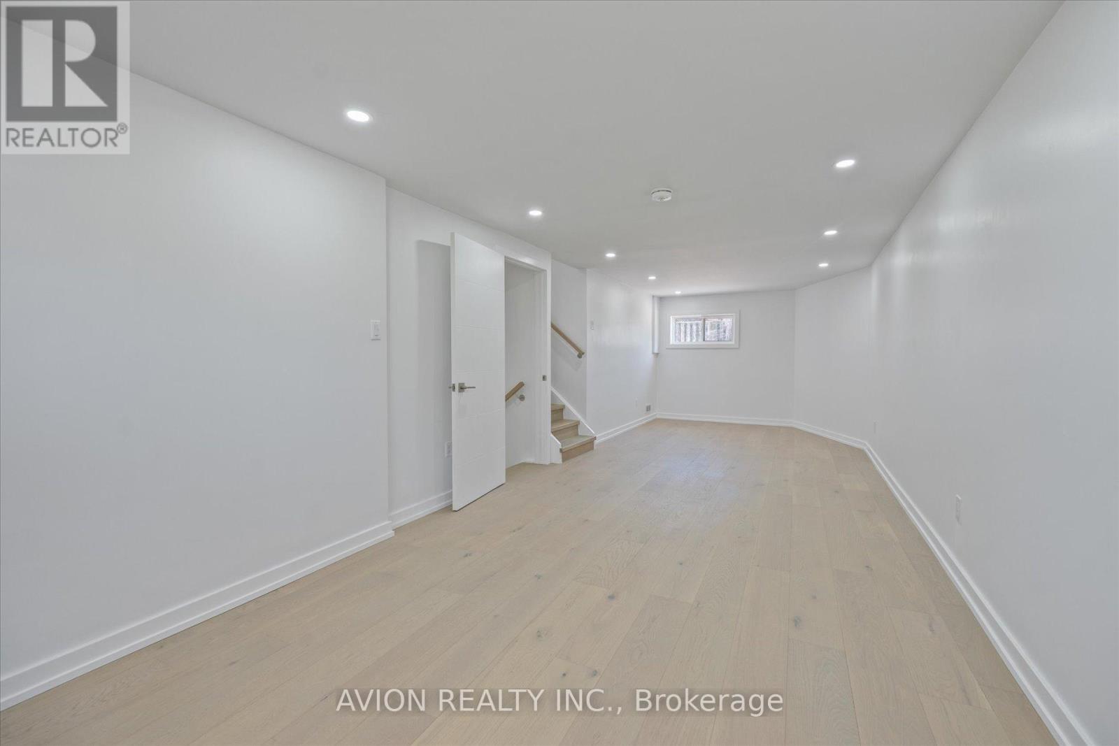 1397 Highgate Court, Oakville, Ontario  L6H 2V4 - Photo 28 - W12144323