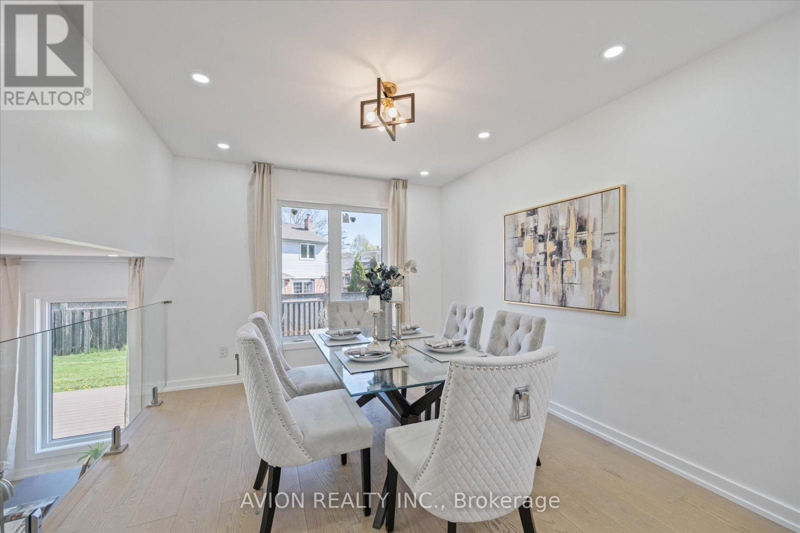 1397 Highgate Court, Oakville, Ontario  L6H 2V4 - Photo 6 - W12144323