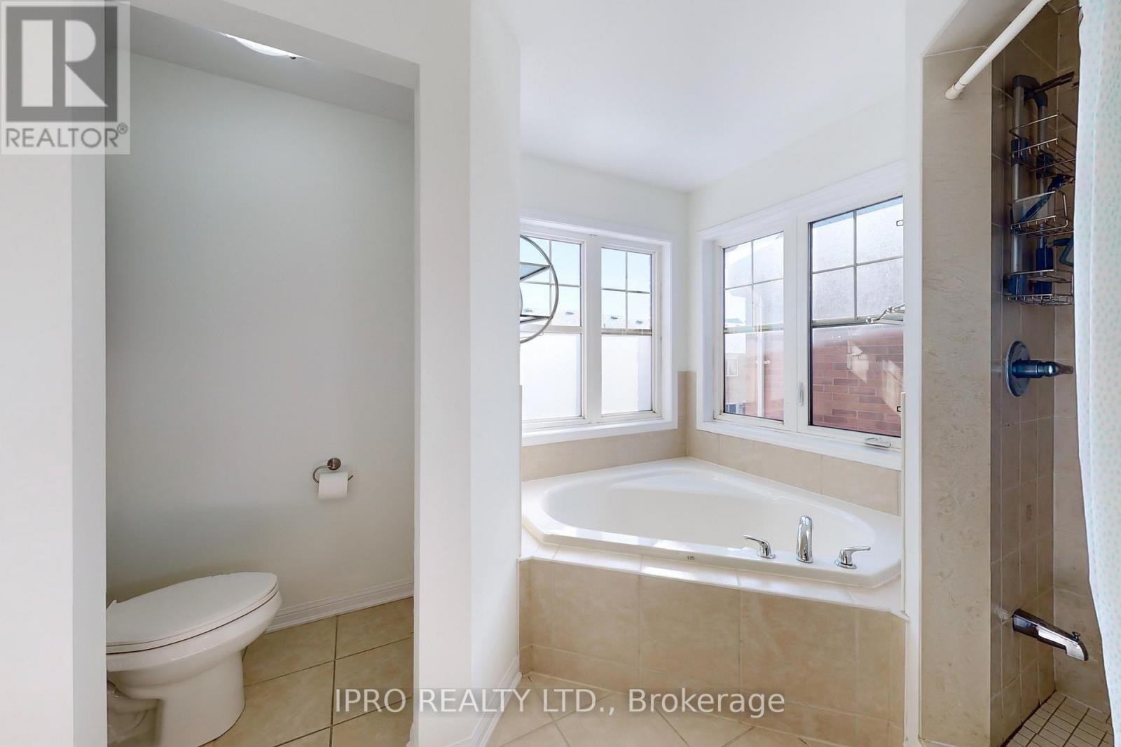 730 Bolingbroke Drive, Milton (Co Coates), Ontario  L9T 6Z3 - Photo 27 - W12144340