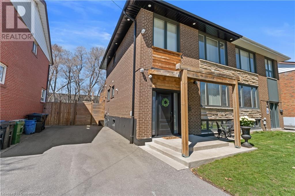 Property at 26 WATERBURY Drive image 3