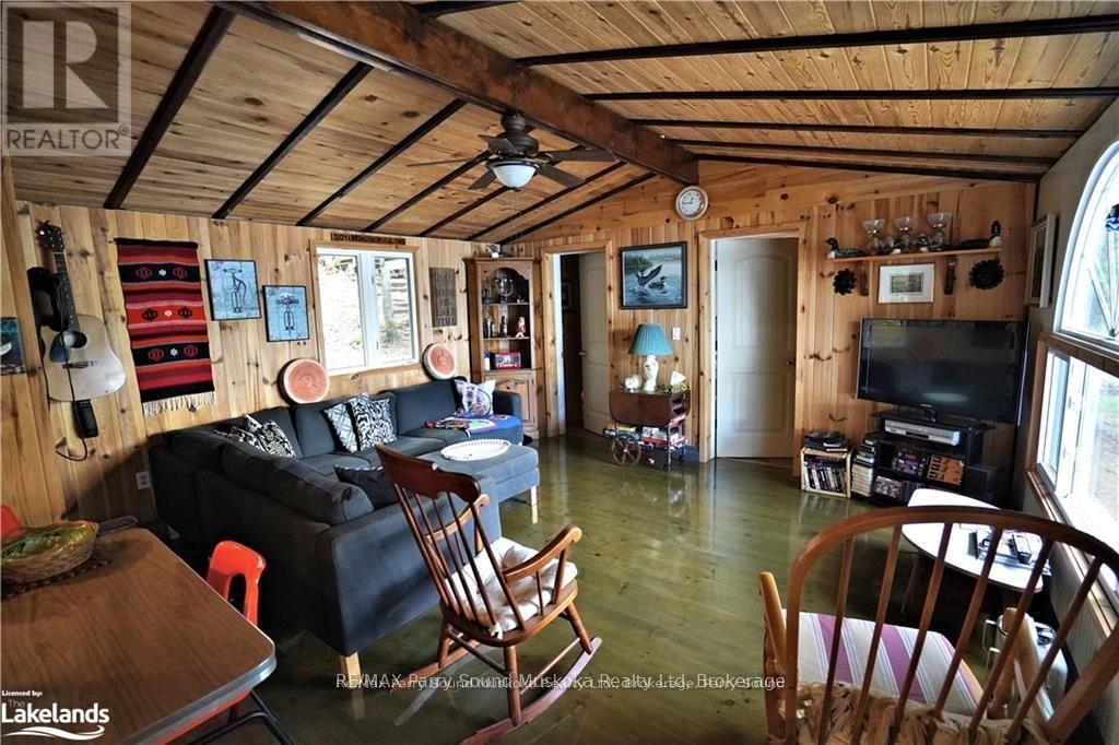 121 Healey, The Archipelago, Ontario  P2A 2W8 - Photo 10 - X12029590