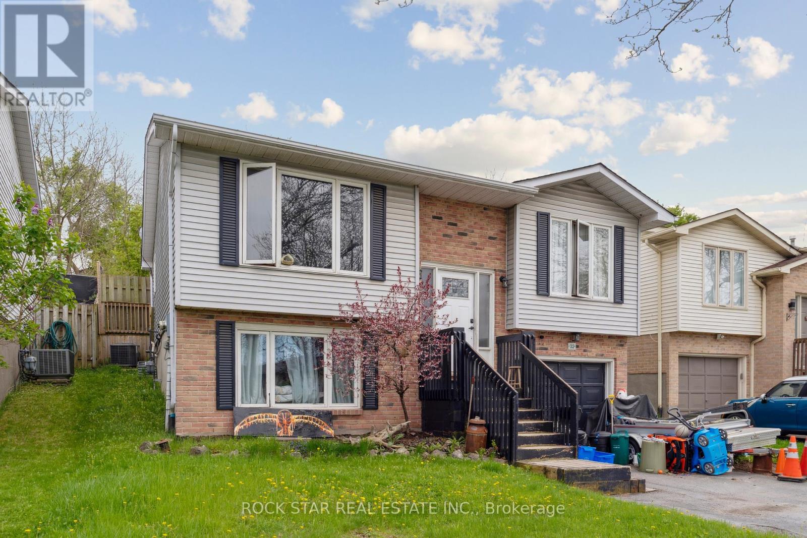 Property at 32 HEMLOCK STREET image 2