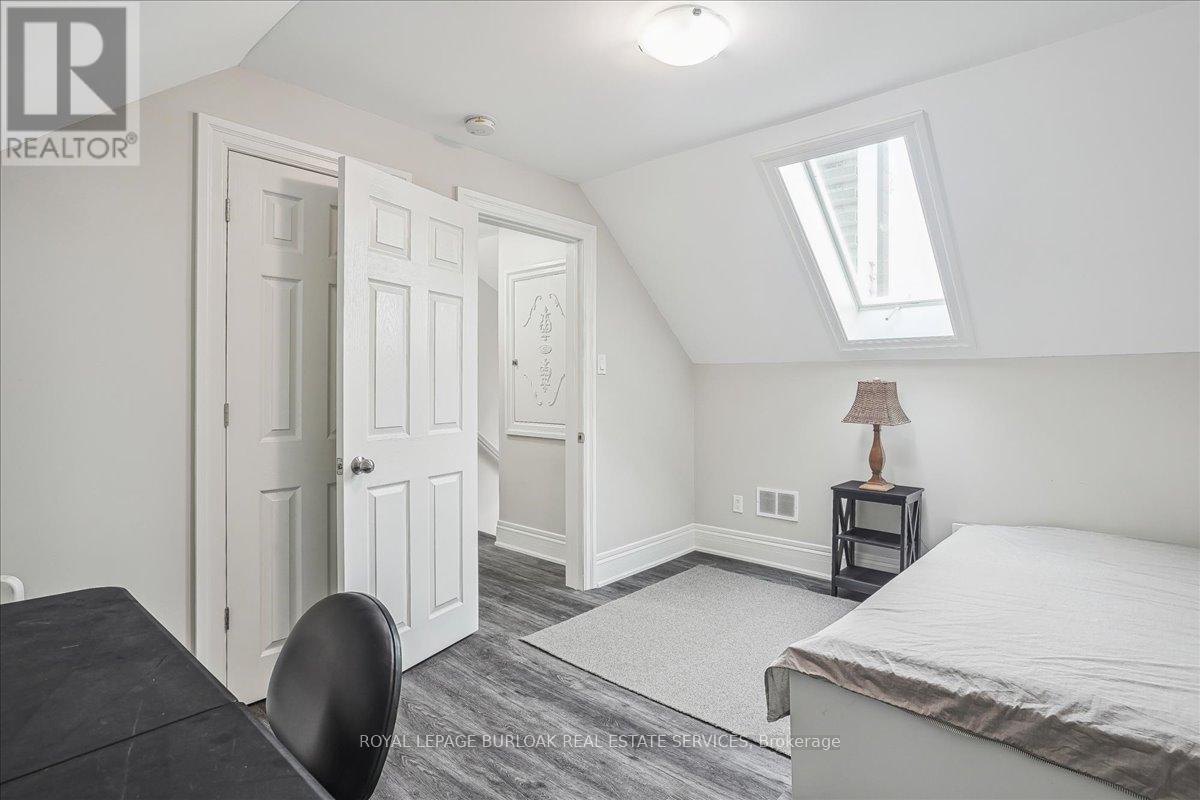 38 Viewpoint Avenue, Hamilton, Ontario  L8V 2S5 - Photo 26 - X12144320