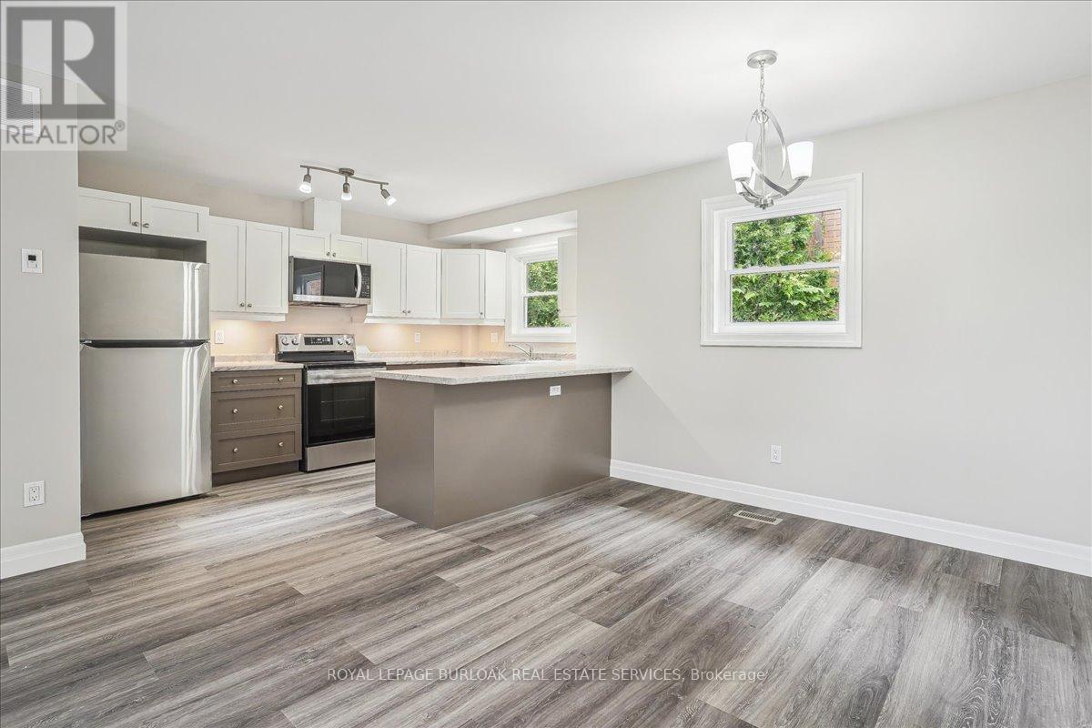38 Viewpoint Avenue, Hamilton, Ontario  L8V 2S5 - Photo 7 - X12144320