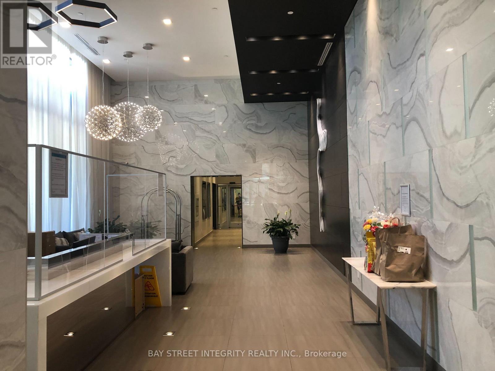 2206 - 5180 Yonge Street, Toronto (Willowdale West), Ontario  M2N 0K5 - Photo 2 - C12144403