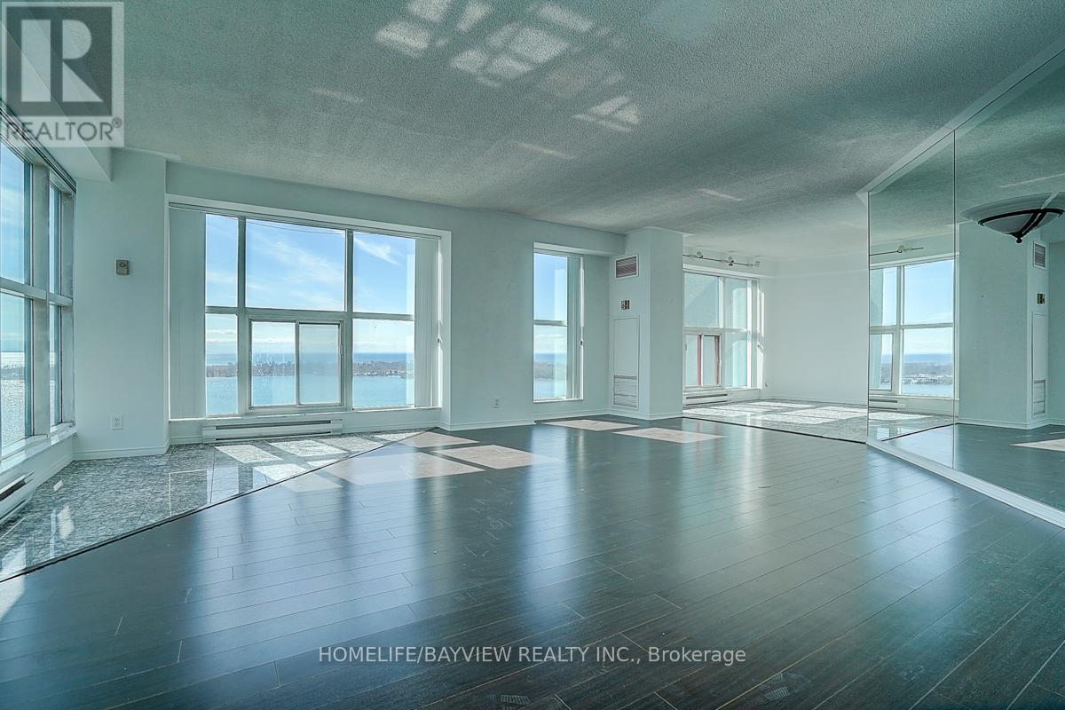 3106 - 99 Harbour Square, Toronto (Waterfront Communities), Ontario  M5J 2H2 - Photo 13 - C12144450