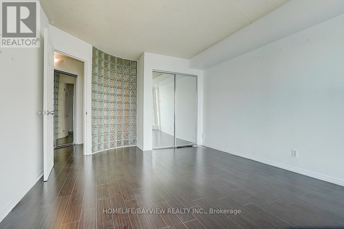 3106 - 99 Harbour Square, Toronto (Waterfront Communities), Ontario  M5J 2H2 - Photo 21 - C12144450