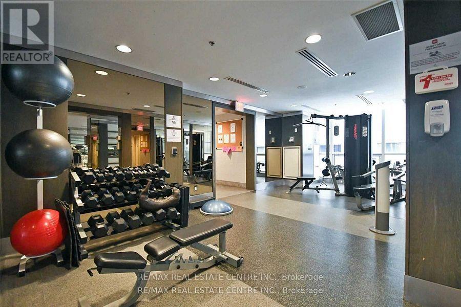 1611 - 25 Carlton Street, Toronto, Ontario  M5B 1L4 - Photo 16 - C12144546