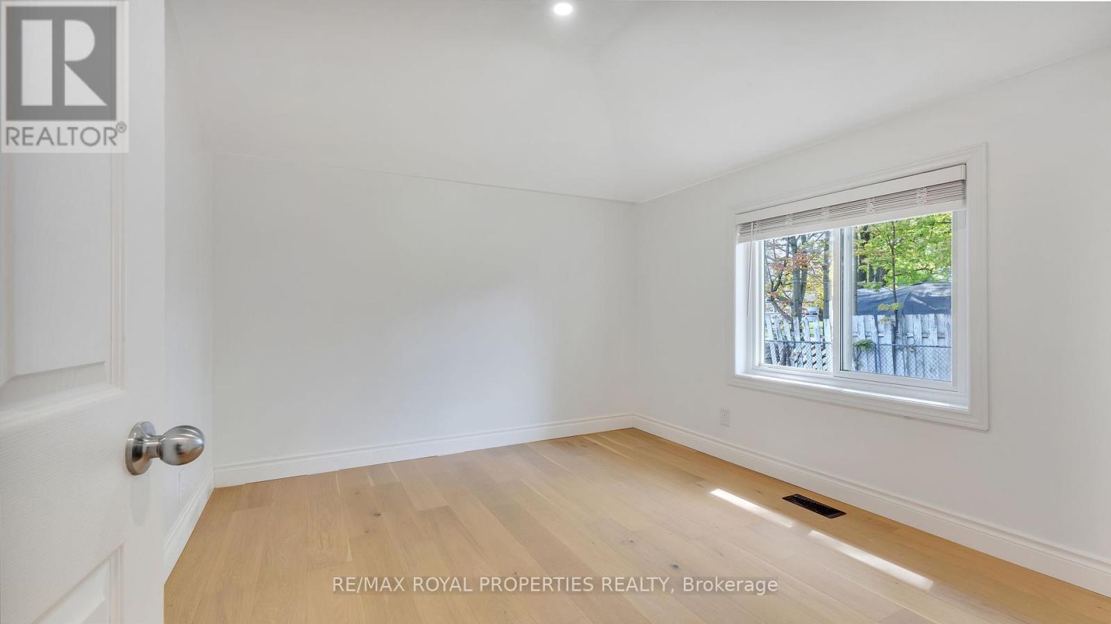 Main - 898 Modlin Road, Pickering, Ontario  L1W 1V9 - Photo 22 - E12144376