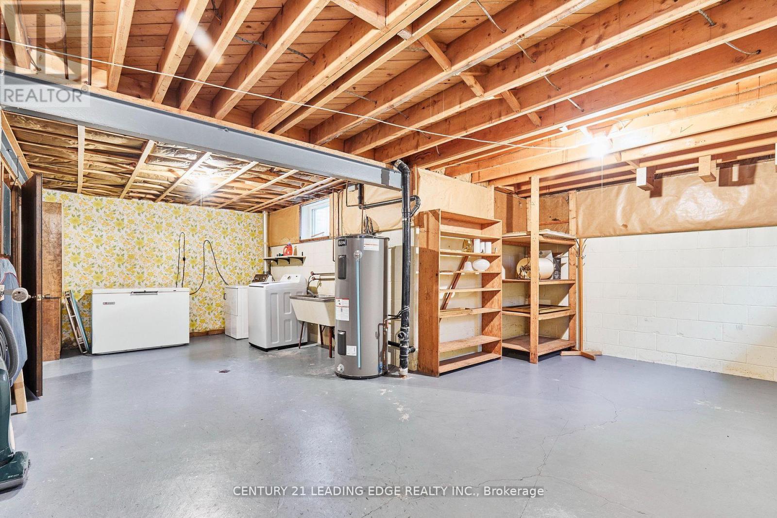 24 Dunmurray Boulevard, Toronto, Ontario  M1T 2J9 - Photo 36 - E12144448