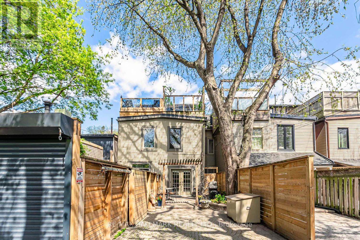 168 Boulton Avenue, Toronto, Ontario  M4M 2J9 - Photo 30 - E12144545