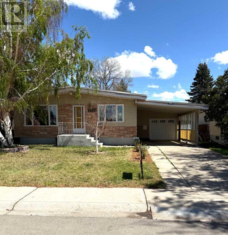 Property at 1319 28 Street S image 1