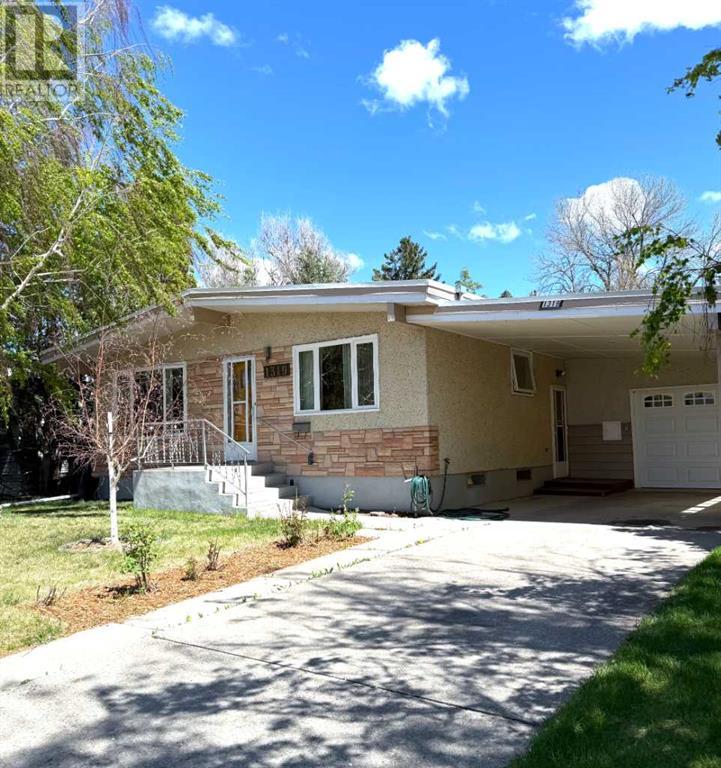 Property at 1319 28 Street S image 2