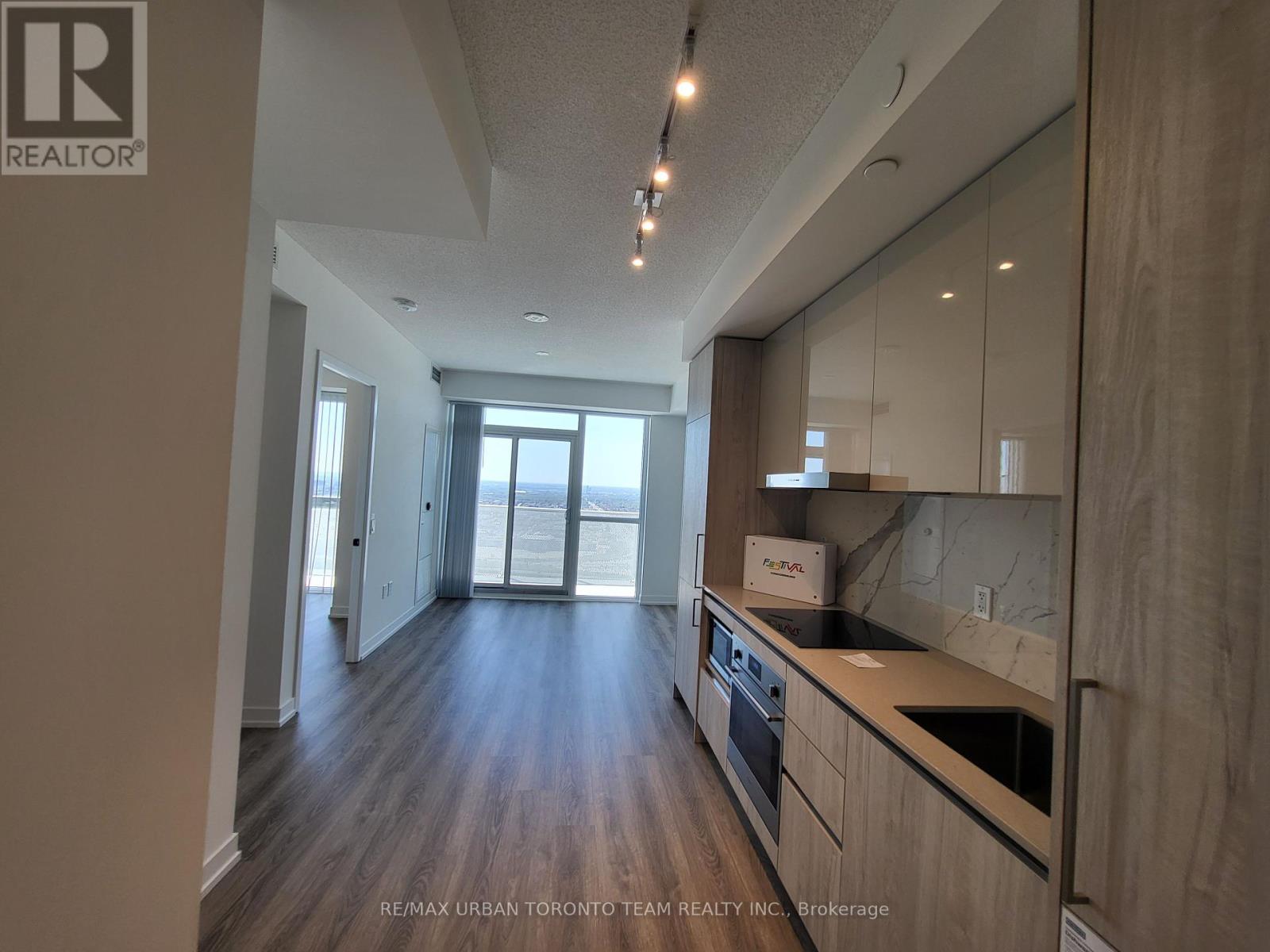 4209 - 195 Commerce Street, Vaughan, Ontario  L4K 0P9 - Photo 8 - N12144445