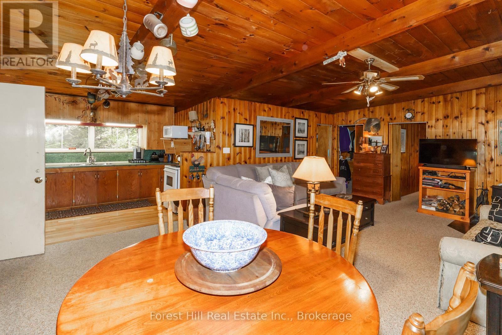 29sl4 Clifton Island, Muskoka Lakes (Watt), Ontario  P0G 1G0 - Photo 15 - X12144484