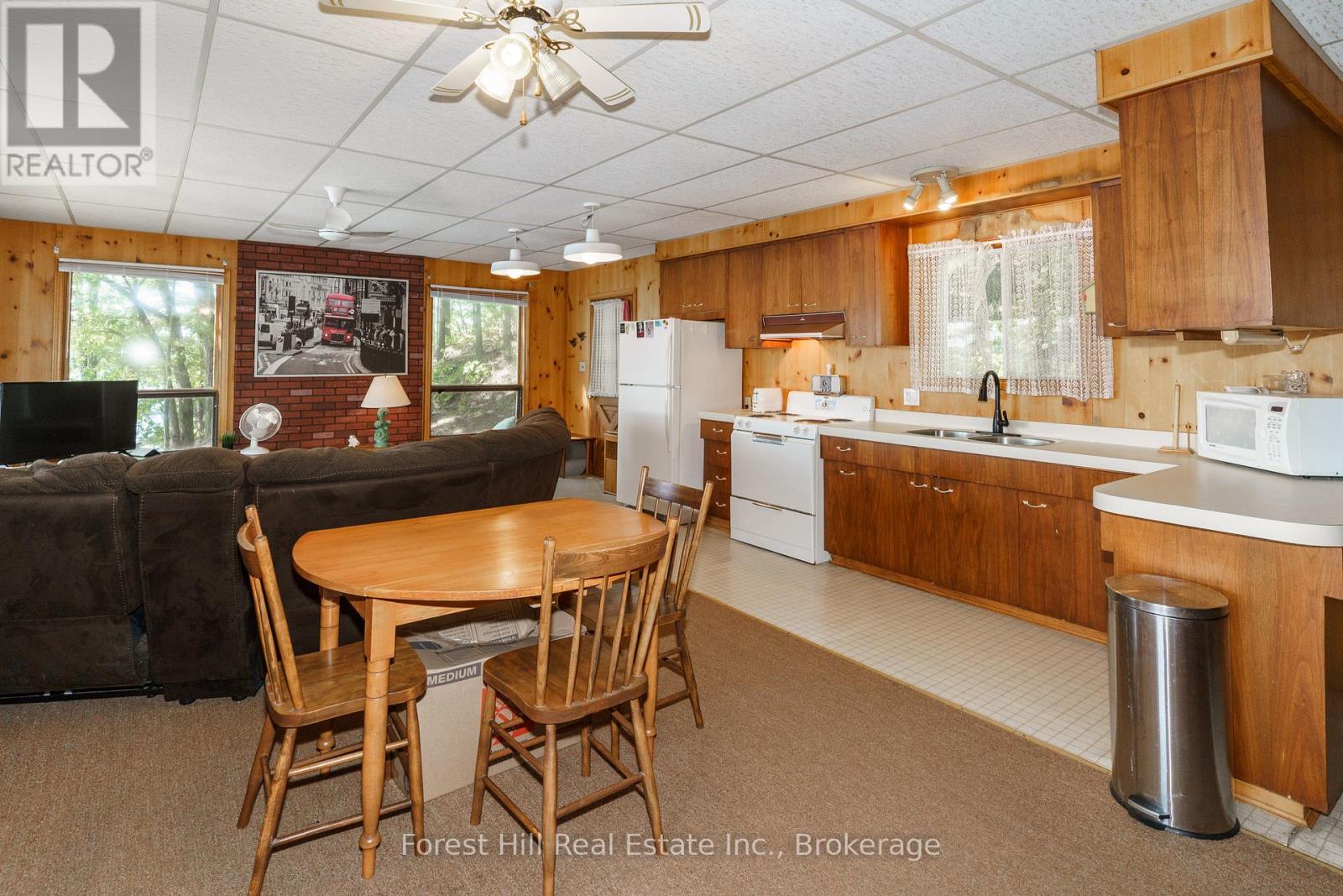 29sl4 Clifton Island, Muskoka Lakes (Watt), Ontario  P0G 1G0 - Photo 29 - X12144484