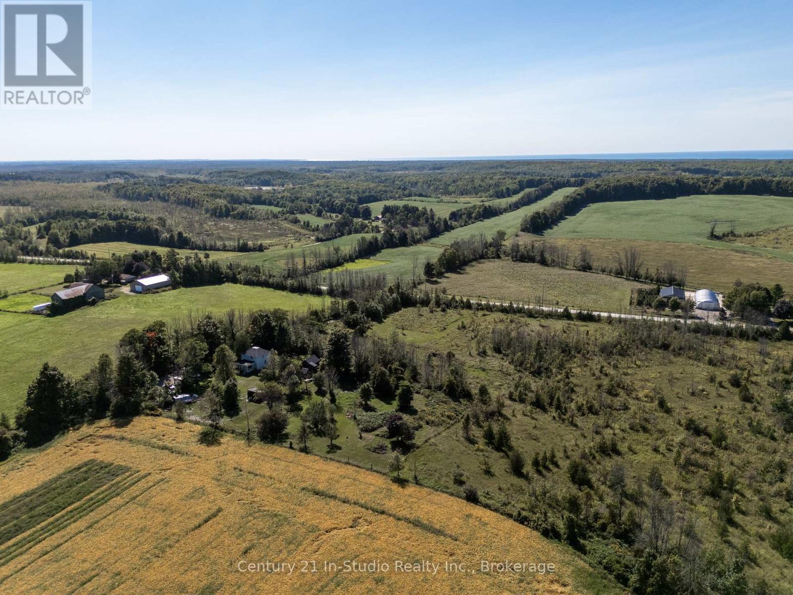 282 Elsinore Road, South Bruce Peninsula, Ontario  N0H 1A0 - Photo 12 - X12144486