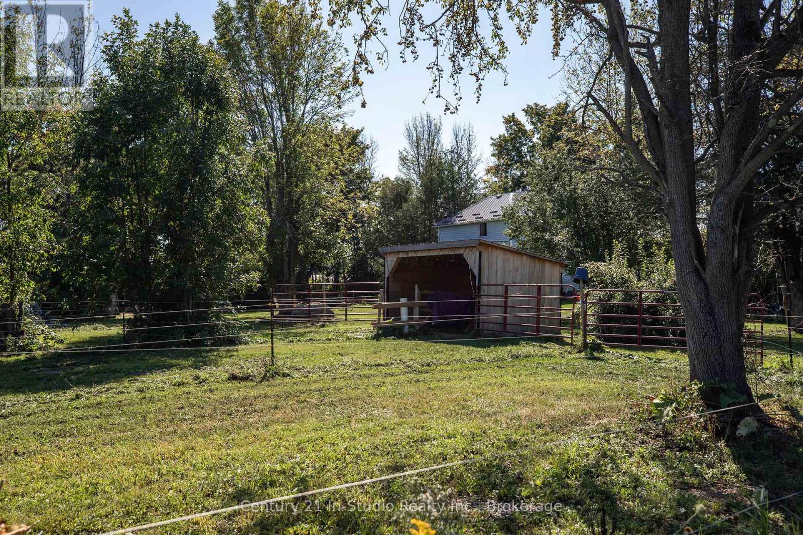 282 Elsinore Road, South Bruce Peninsula, Ontario  N0H 1A0 - Photo 19 - X12144486