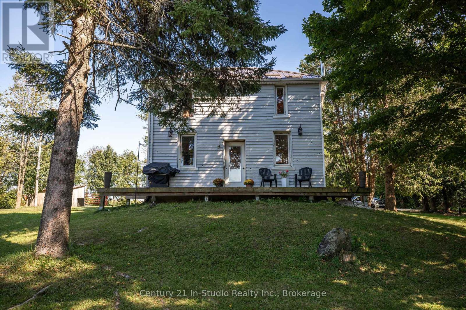 282 Elsinore Road, South Bruce Peninsula, Ontario  N0H 1A0 - Photo 22 - X12144486