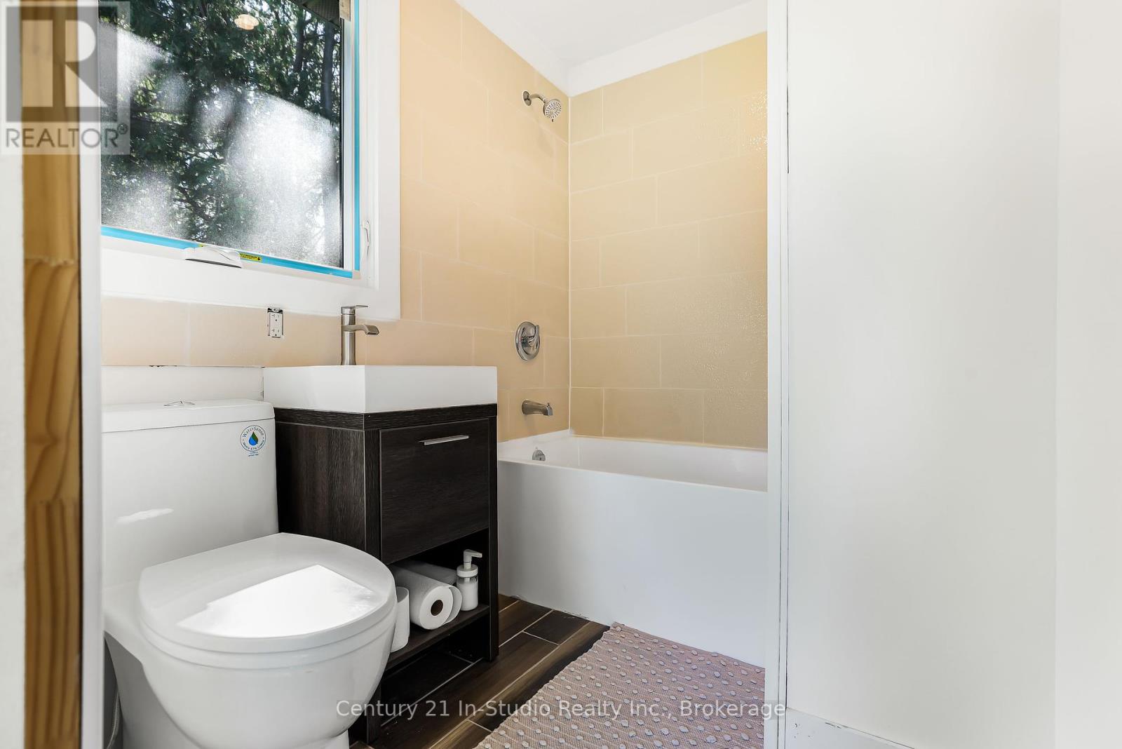 282 Elsinore Road, South Bruce Peninsula, Ontario  N0H 1A0 - Photo 26 - X12144486