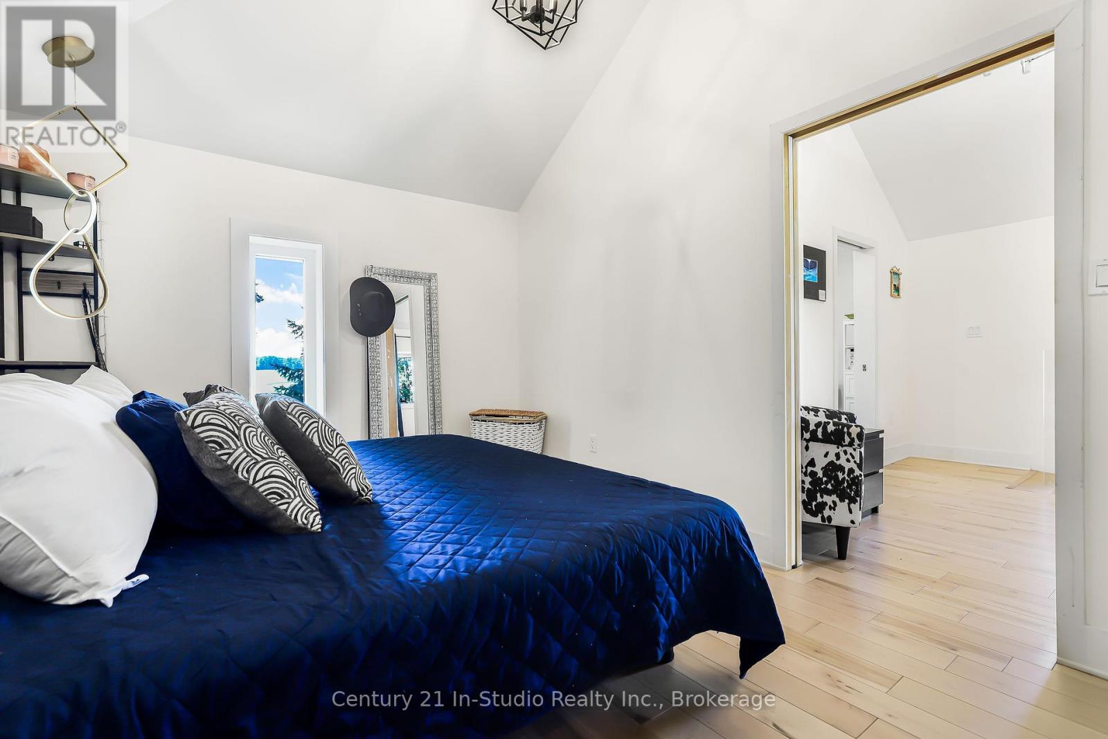 282 Elsinore Road, South Bruce Peninsula, Ontario  N0H 1A0 - Photo 40 - X12144486