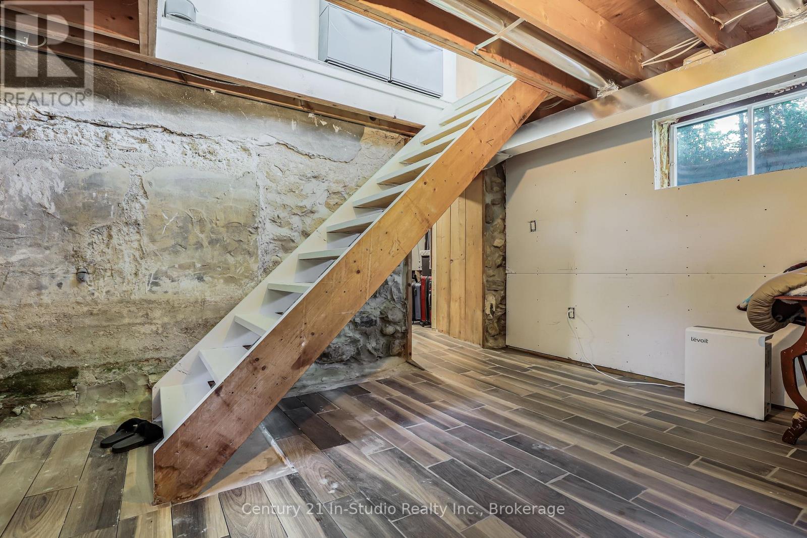 282 Elsinore Road, South Bruce Peninsula, Ontario  N0H 1A0 - Photo 42 - X12144486
