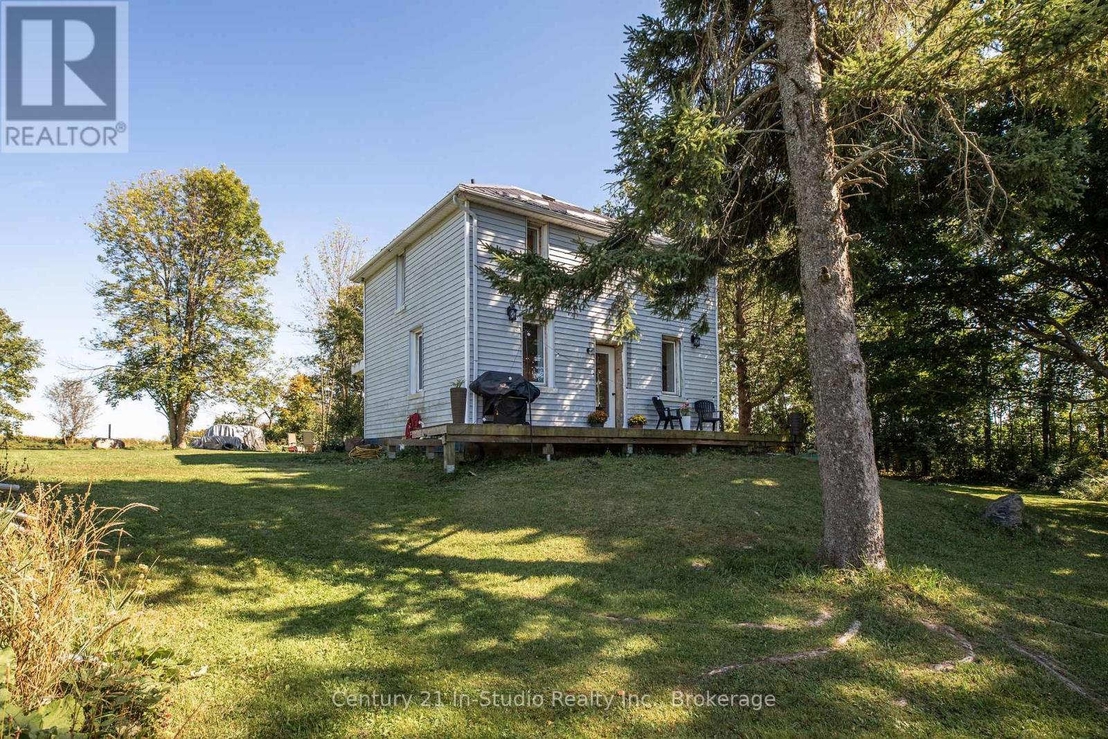 282 Elsinore Road, South Bruce Peninsula, Ontario  N0H 1A0 - Photo 5 - X12144486