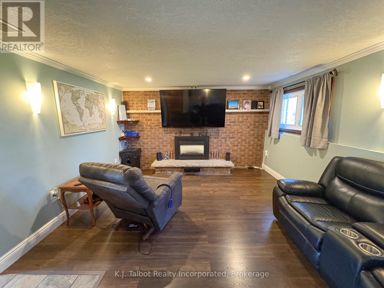 325 Krohmer Drive, Goderich, Ontario  N7A 4G8 - Photo 20 - X12144570