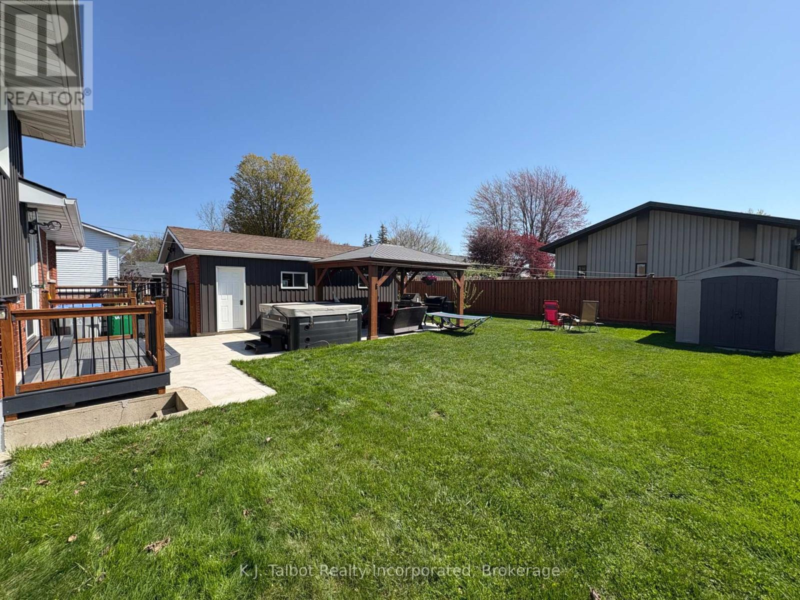 325 Krohmer Drive, Goderich, Ontario  N7A 4G8 - Photo 26 - X12144570