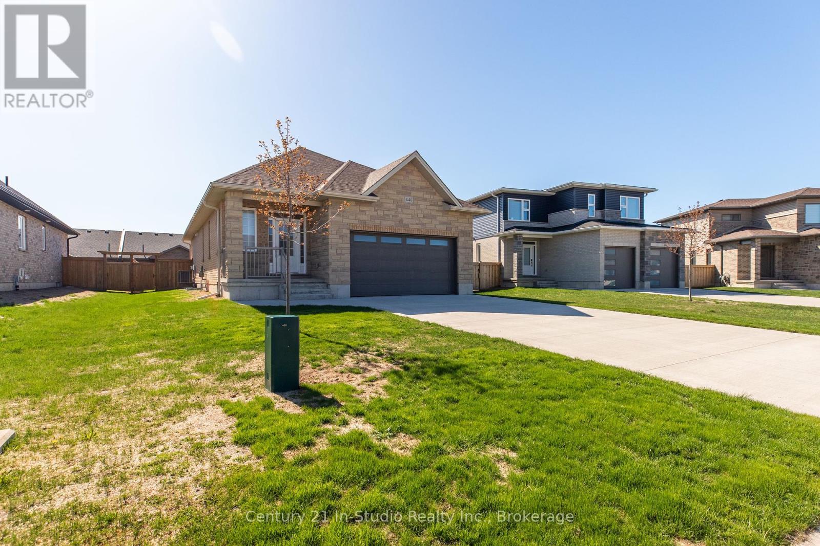 Property at 446 WALKER CRESCENT image 3